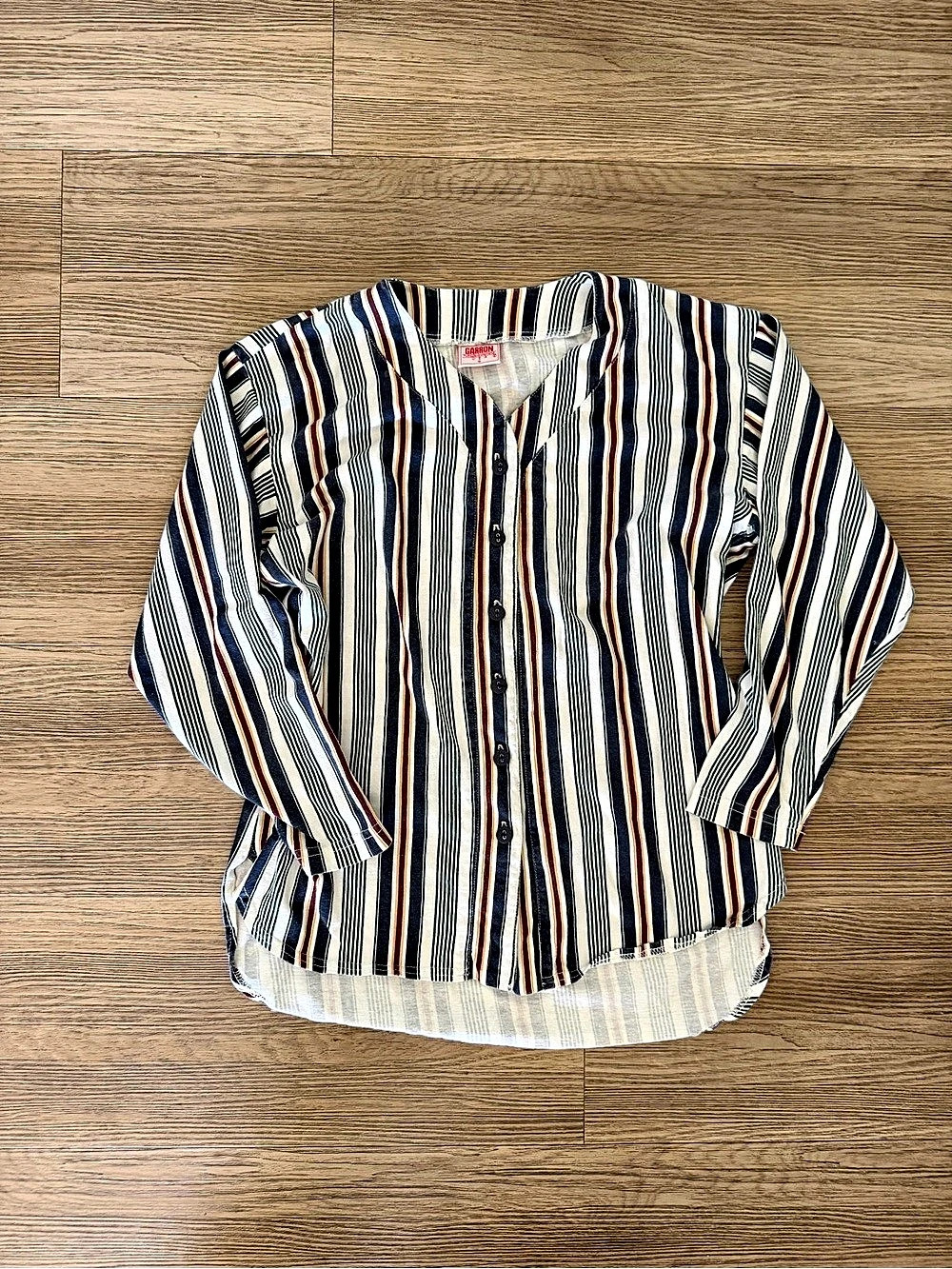 Garron Vintage Striped Button Down Top in Multicolor Like New